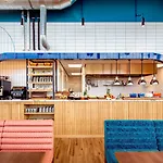 Hotel Yotel 4*