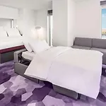 Yotel Отель
