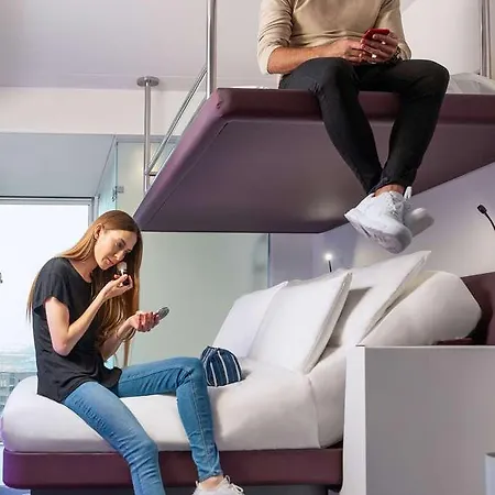 Yotel فندق