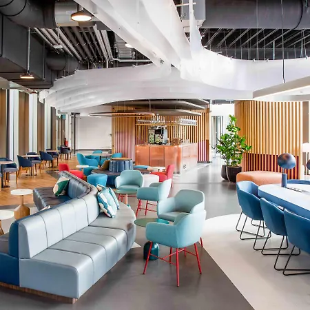 فندق Yotel
