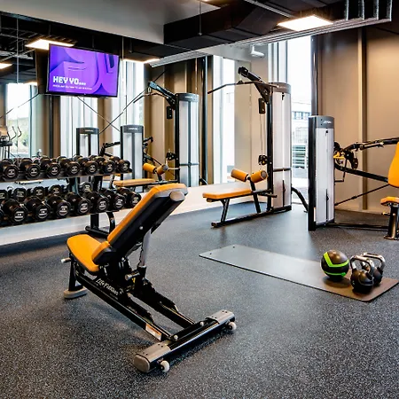 Yotel Hotel 4*