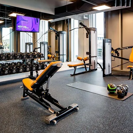 Yotel ホテル 4*