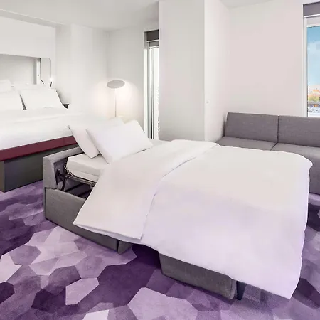 Yotel Szálloda