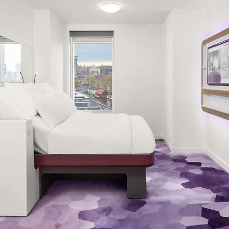 Hotel Yotel 4*