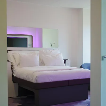 Yotel Hotell