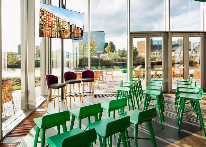 Yotel 4* Амстердам