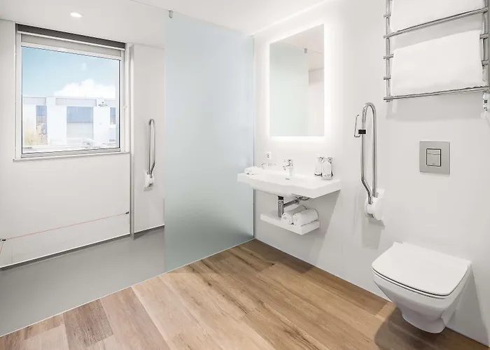 Yotel Ξενοδοχείο 4*